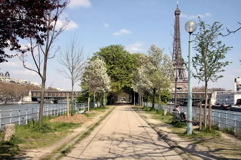 Studio A Proximite De La Tour Eiffel Апартаменты Париж